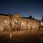 Casa Palmela - Small Luxury Of The World, & מלון שטובל