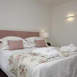 Casa Palmela - Small Luxury Of The World, & מלון