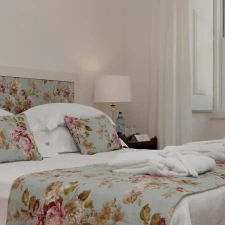 Отель Casa Palmela - Small Luxury Of The World, & Сетубал