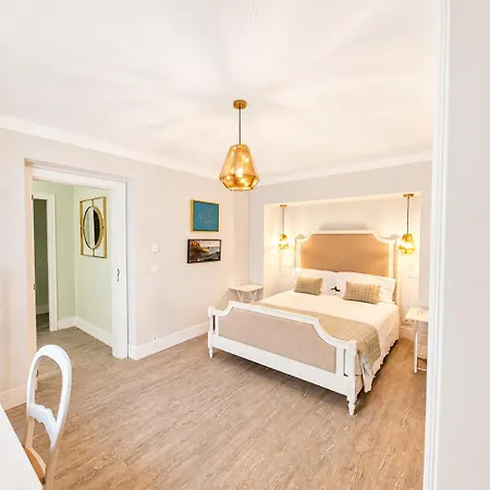 Casa Palmela - Small Luxury Of The World, & Otel Setúbal